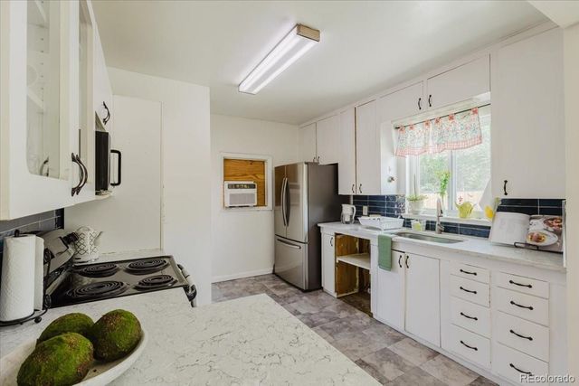 2196 W 56th Avenue, Denver, CO 80221