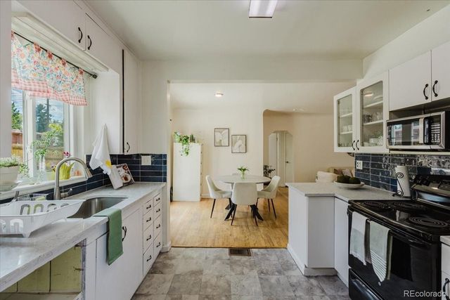2196 W 56th Avenue, Denver, CO 80221