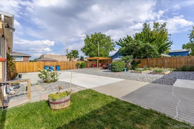 2196 W 56th Avenue, Denver, CO 80221