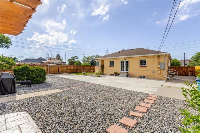 2196 W 56th Avenue, Denver, CO 80221