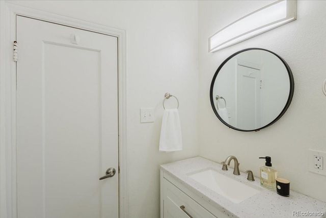 2196 W 56th Avenue, Denver, CO 80221