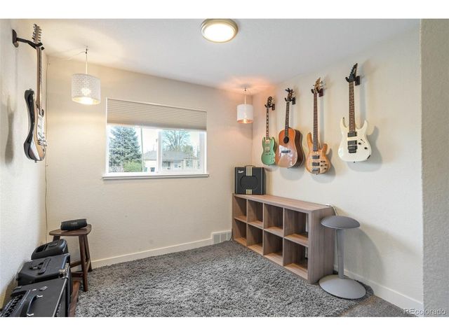 1749 Havana St, Aurora, CO 80010