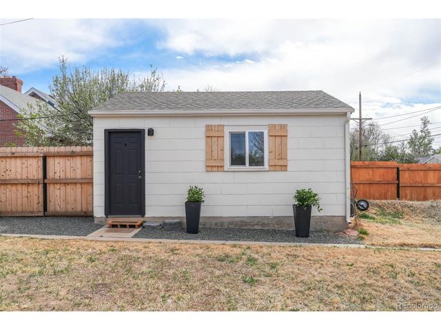 1749 Havana St, Aurora, CO 80010