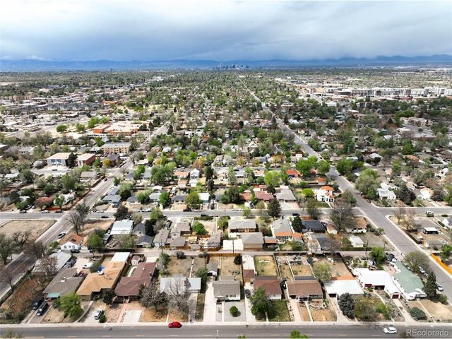 1749 Havana St, Aurora, CO 80010