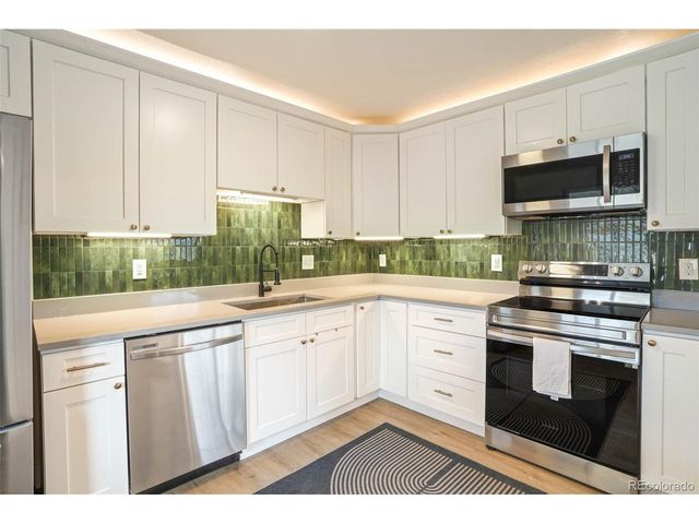 1749 Havana St, Aurora, CO 80010