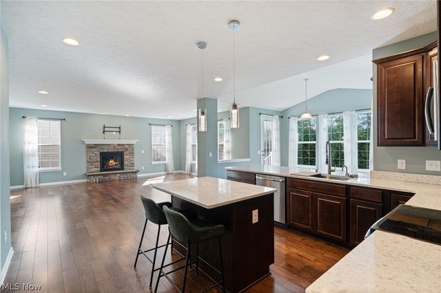 32825 Rebecca Lane, Avon Lake, OH 44012