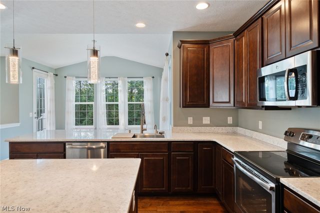 32825 Rebecca Lane, Avon Lake, OH 44012