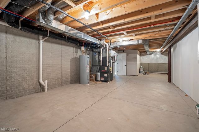 32825 Rebecca Lane, Avon Lake, OH 44012