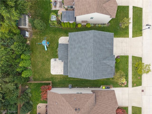 32825 Rebecca Lane, Avon Lake, OH 44012