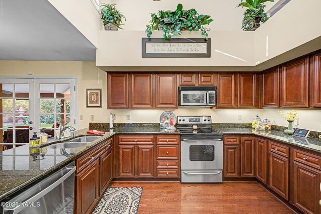 10062 N 76th Place, Scottsdale, AZ 85258