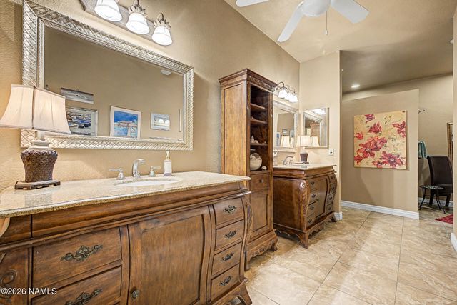 10062 N 76th Place, Scottsdale, AZ 85258