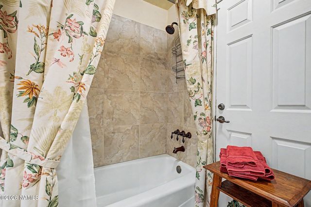 10062 N 76th Place, Scottsdale, AZ 85258