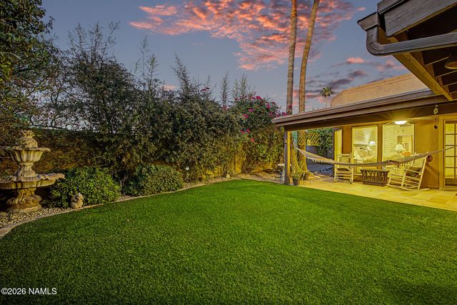 10062 N 76th Place, Scottsdale, AZ 85258