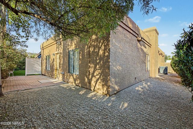 10062 N 76th Place, Scottsdale, AZ 85258
