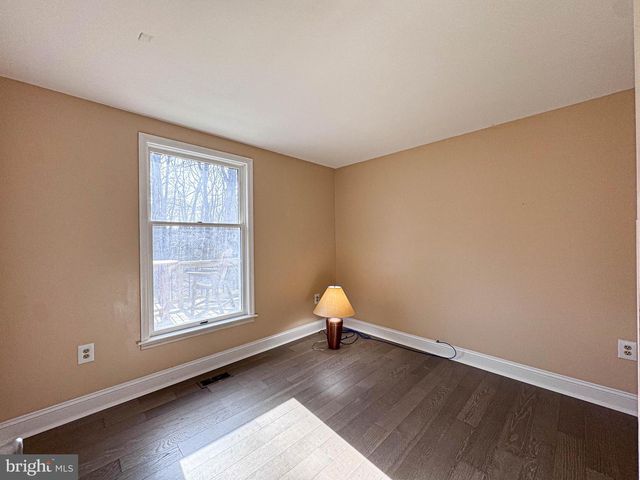 155 BALSAM LN, Bluemont, VA 20135