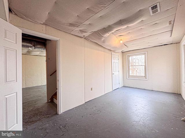 155 BALSAM LN, Bluemont, VA 20135