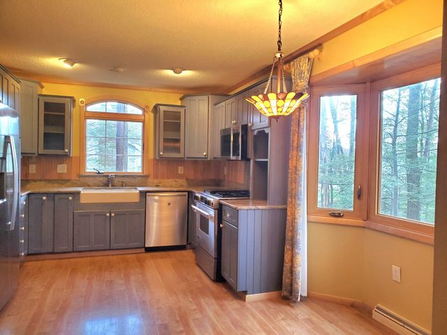 4284 NEPTUNE Drive, Erie, PA 16506