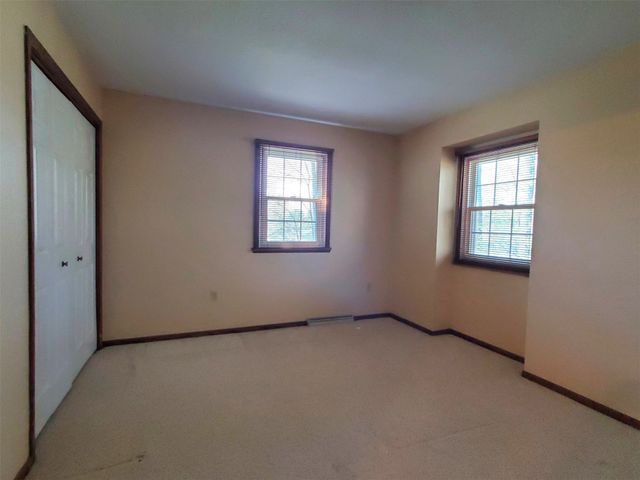 4284 NEPTUNE Drive, Erie, PA 16506