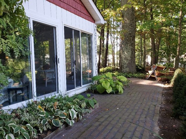 4284 NEPTUNE Drive, Erie, PA 16506