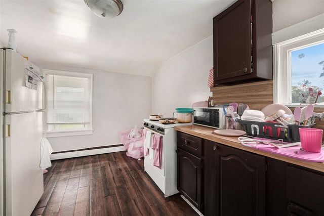 1460 S Getty Street, Muskegon, MI 49442