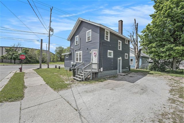 1460 S Getty Street, Muskegon, MI 49442