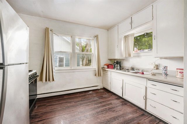 1460 S Getty Street, Muskegon, MI 49442