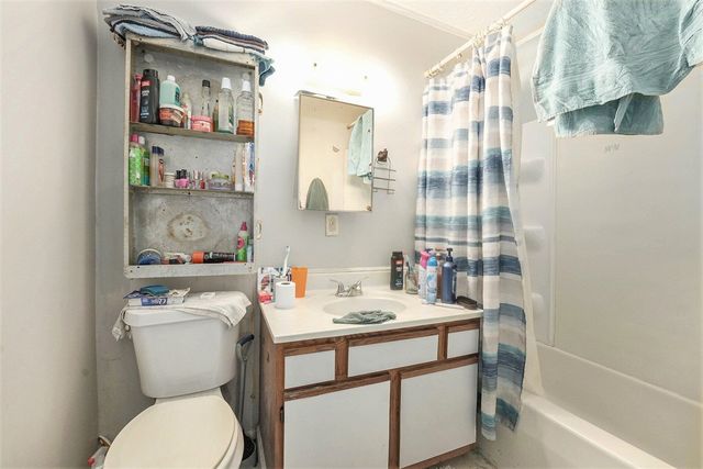 1460 S Getty Street, Muskegon, MI 49442