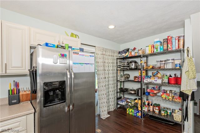 4968 Glenn Lodge Road, Mentor, OH 44060