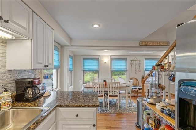 7 Bacheller St Street, Newport, RI 02840