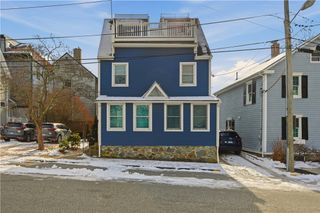 7 Bacheller St Street, Newport, RI 02840