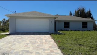 3211 43rd ST SW, Lehigh Acres, FL 33976