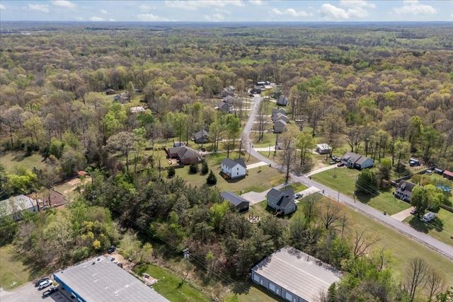 10011 Wendy Way, Lyles, TN 37098
