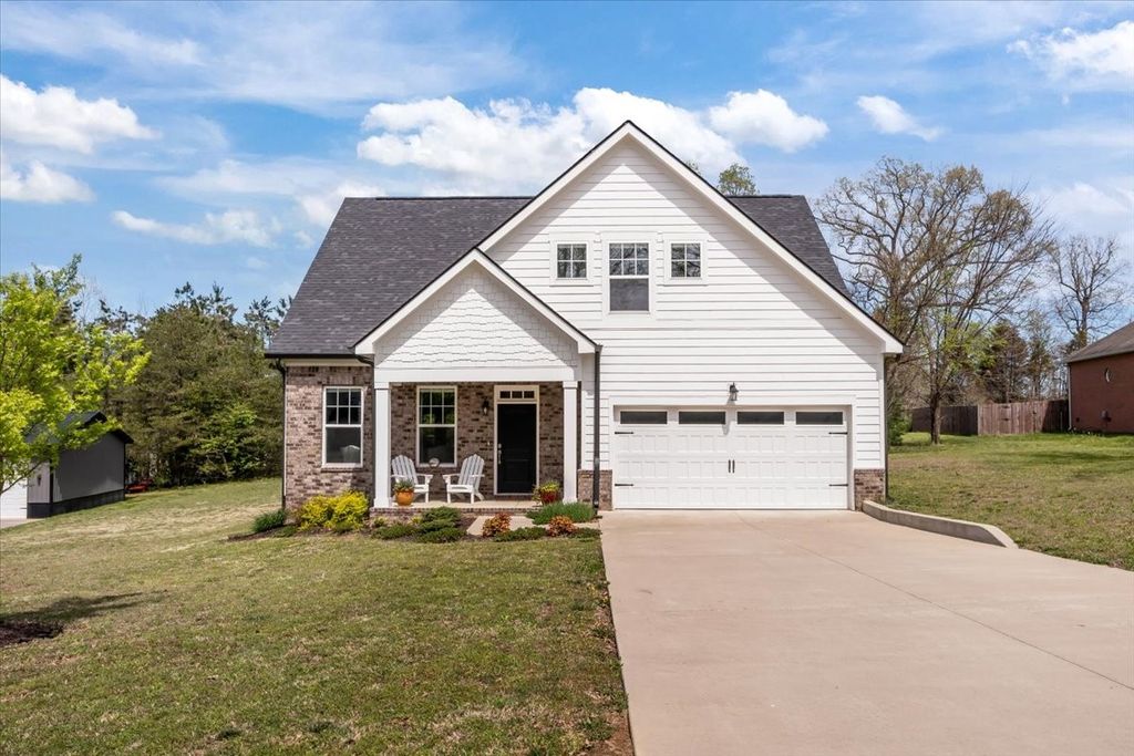 10011 Wendy Way, Lyles, TN 37098