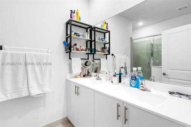 15981 SW 2nd Pl, Pembroke Pines, FL 33027
