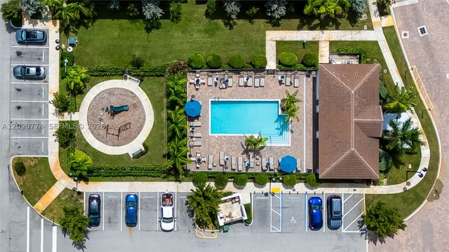 15981 SW 2nd Pl, Pembroke Pines, FL 33027