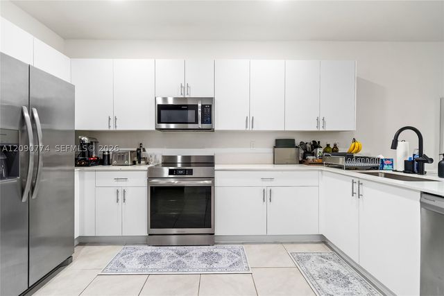 15981 SW 2nd Pl, Pembroke Pines, FL 33027