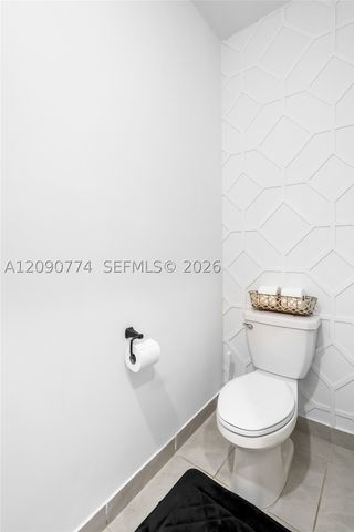15981 SW 2nd Pl, Pembroke Pines, FL 33027