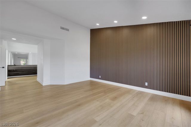 7132 Mission Hills Drive, Las Vegas, NV 89113