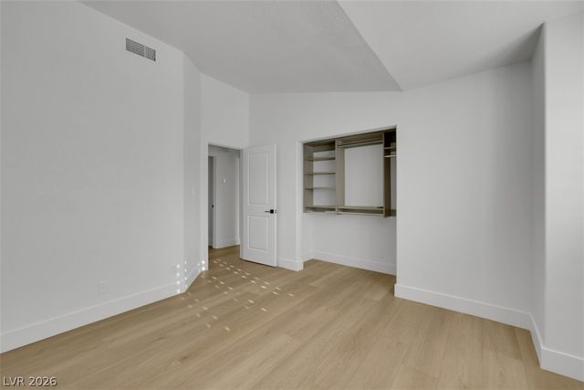 7132 Mission Hills Drive, Las Vegas, NV 89113