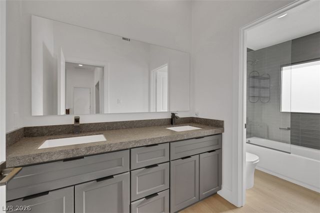7132 Mission Hills Drive, Las Vegas, NV 89113