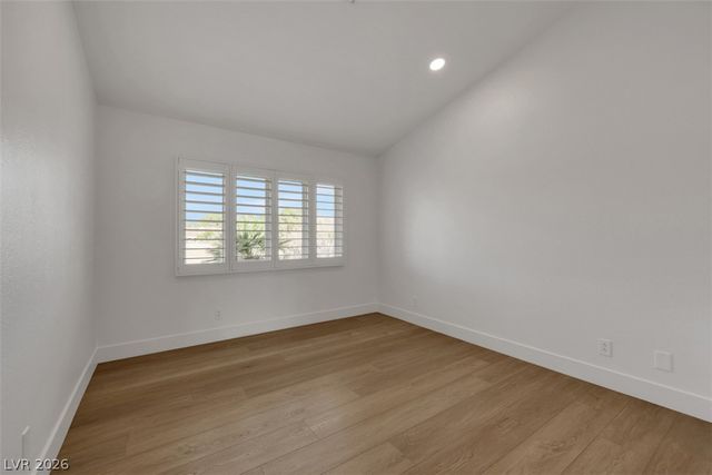 7132 Mission Hills Drive, Las Vegas, NV 89113