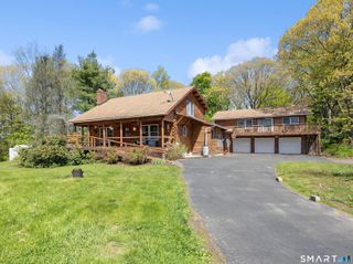 622 Chestnut Ridge Road, Orange, CT 06477