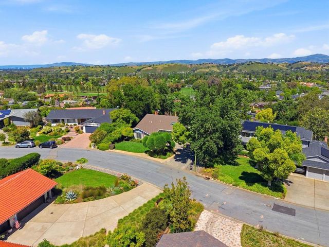 1237 Wooded Hills Drive, San Jose, CA 95120
