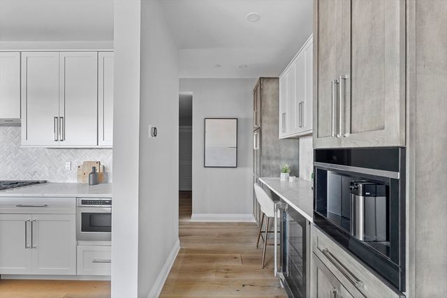 44 Ellery St PH1, Boston, MA 02127