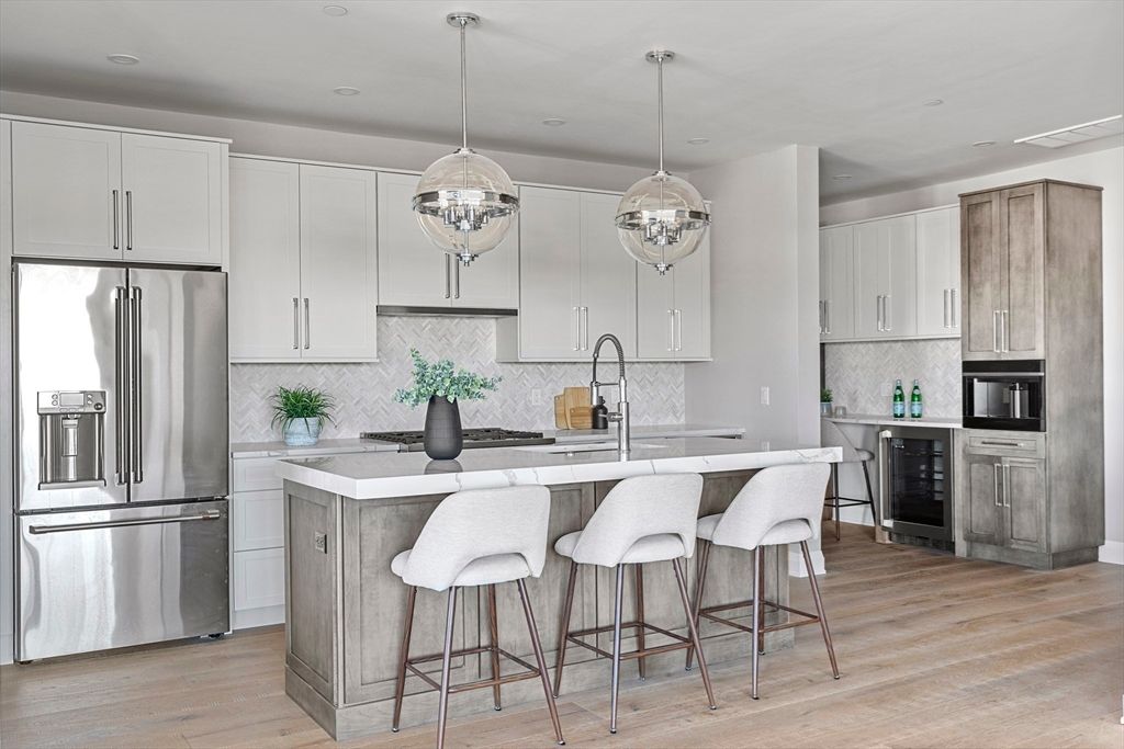 44 Ellery St PH1, Boston, MA 02127