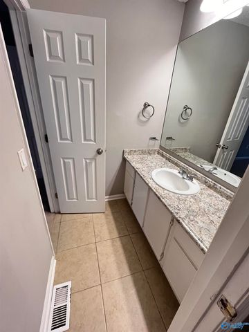 130 Crescent Circle, Madison, AL 35758