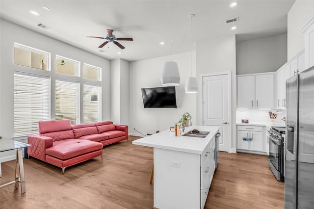 3313 Hutchins Street, Houston, TX 77004