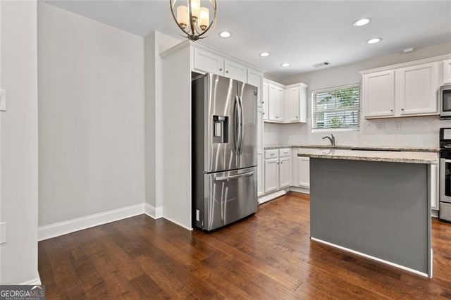 2952 Palm Drive, East Point, GA 30344