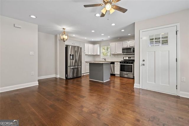 2952 Palm Drive, East Point, GA 30344