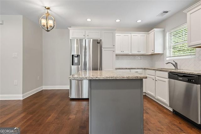 2952 Palm Drive, East Point, GA 30344